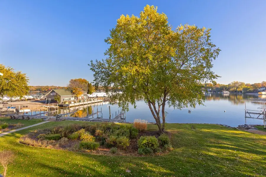 21957 Minnetonka Boulevard #17, Excelsior, MN 55331 - #2