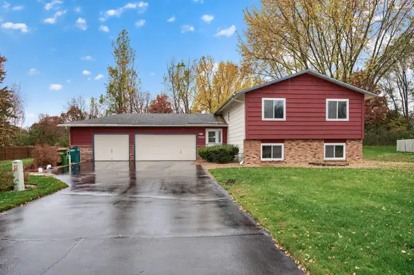 1890 107th Avenue Nw, Coon Rapids, MN 55433