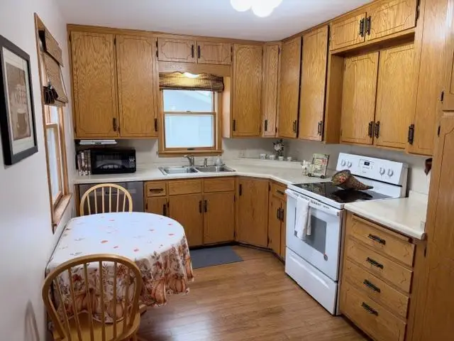 925 14th Avenue Ne, Rochester, MN 55906 - #3