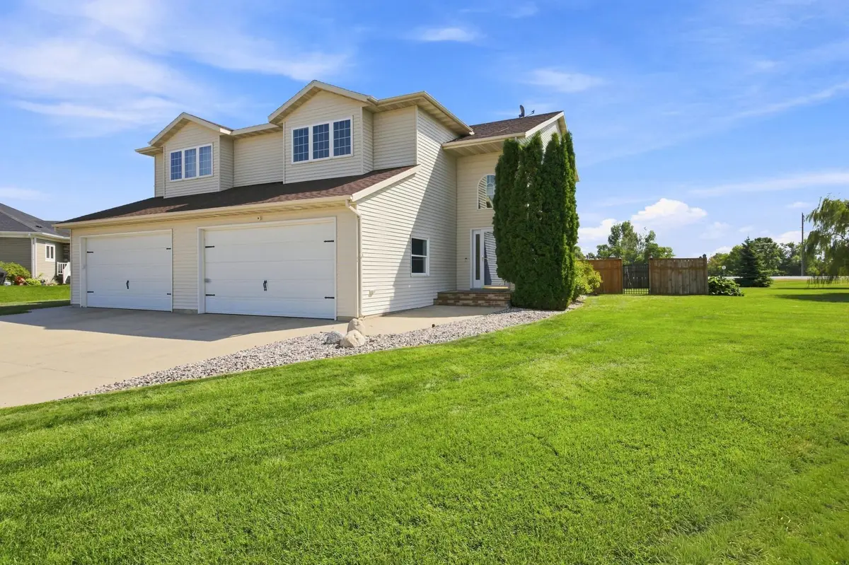 6158 14th Street S, Fargo, ND 58104 - #1