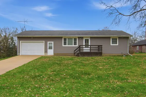 57522 130th Avenue, Altura, MN 55910