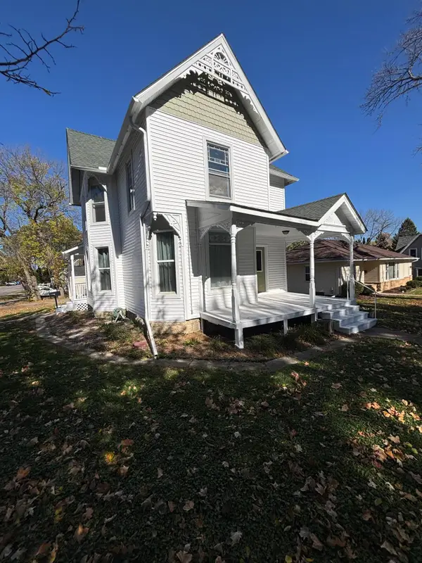 601 2nd Avenue Ne, Waseca, MN 56093