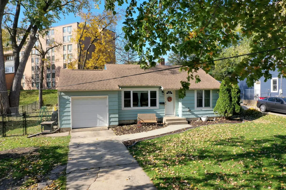 905 9th Avenue Nw, Rochester, MN 55901 - #1