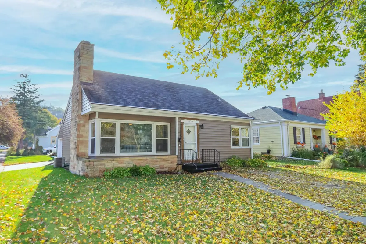 1729 N Broad Street, Mankato, MN 56001 - #1