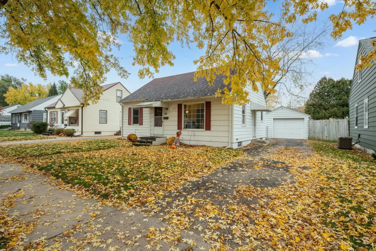 812 15th Avenue Ne, Rochester, MN 55906 - #1