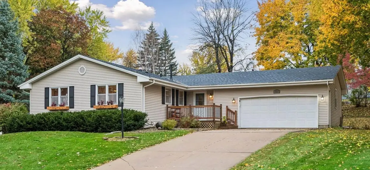 9924 Little Circle, Bloomington, MN 55437 - #1