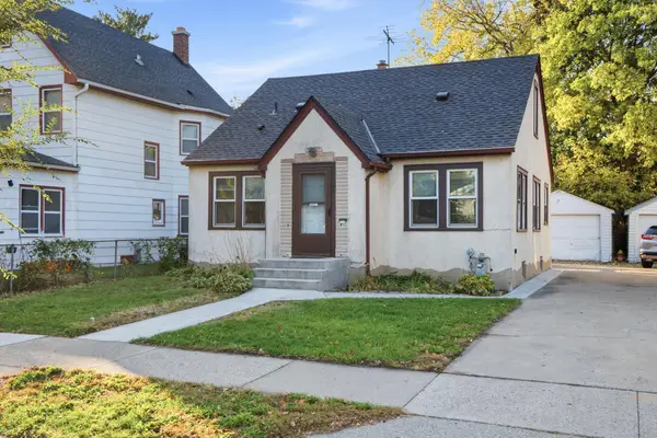 44 Magnolia Avenue W, Saint Paul, MN 55117