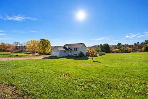 W1401 Skyline Drive, Spring Valley, WI 54767