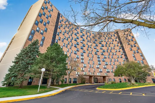1181 Edgcumbe Road #1605, Saint Paul, MN 55105