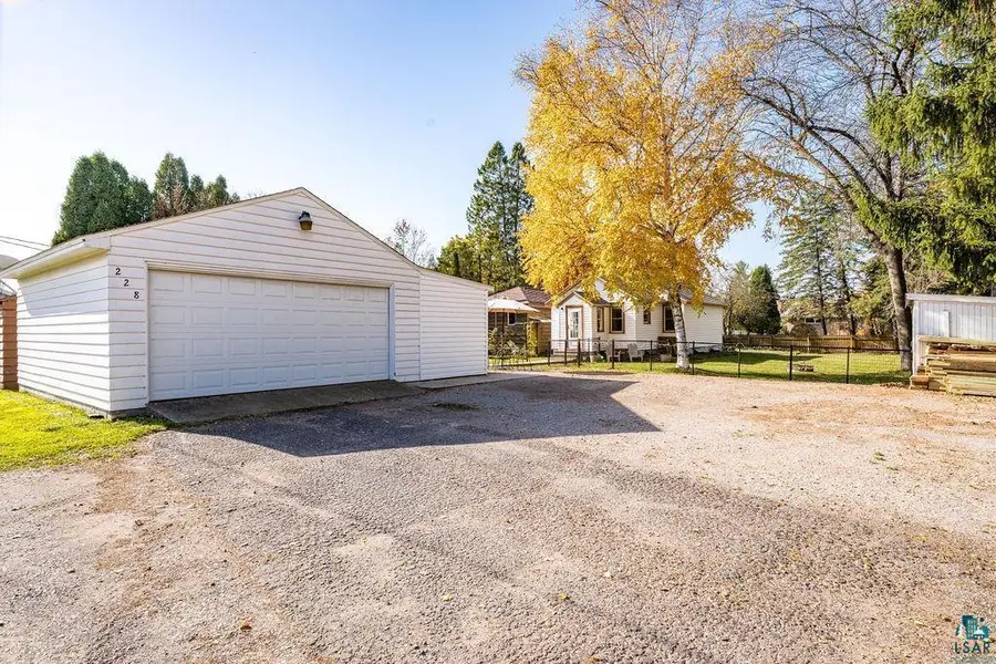 228 99th Avenue W, Duluth, MN 55808 - #2