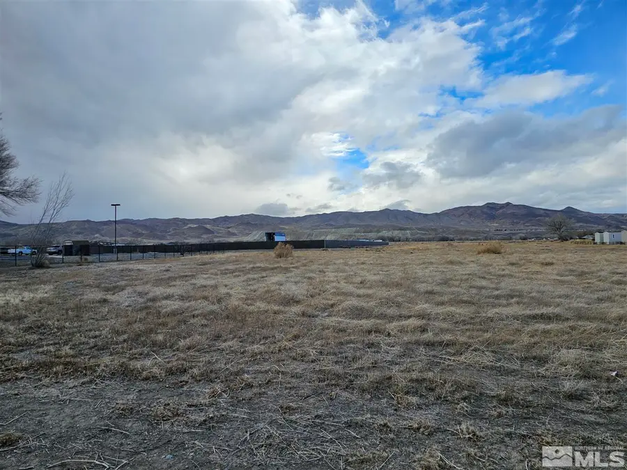 801 S Main Street, Yerington, NV 89447 - Image #2