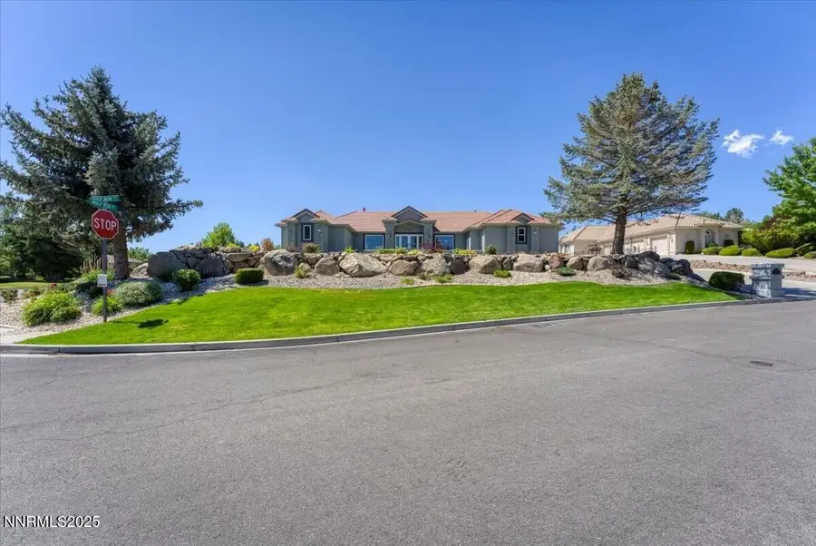 346 Wolf Run Court, Reno, NV 89511 - Image #2