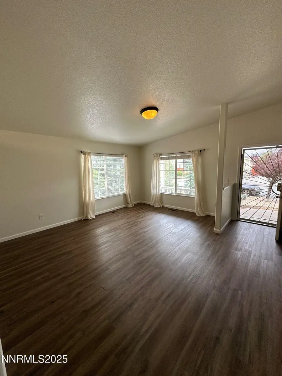 17780 Oakview Court, Reno, NV 89508 - Image #2