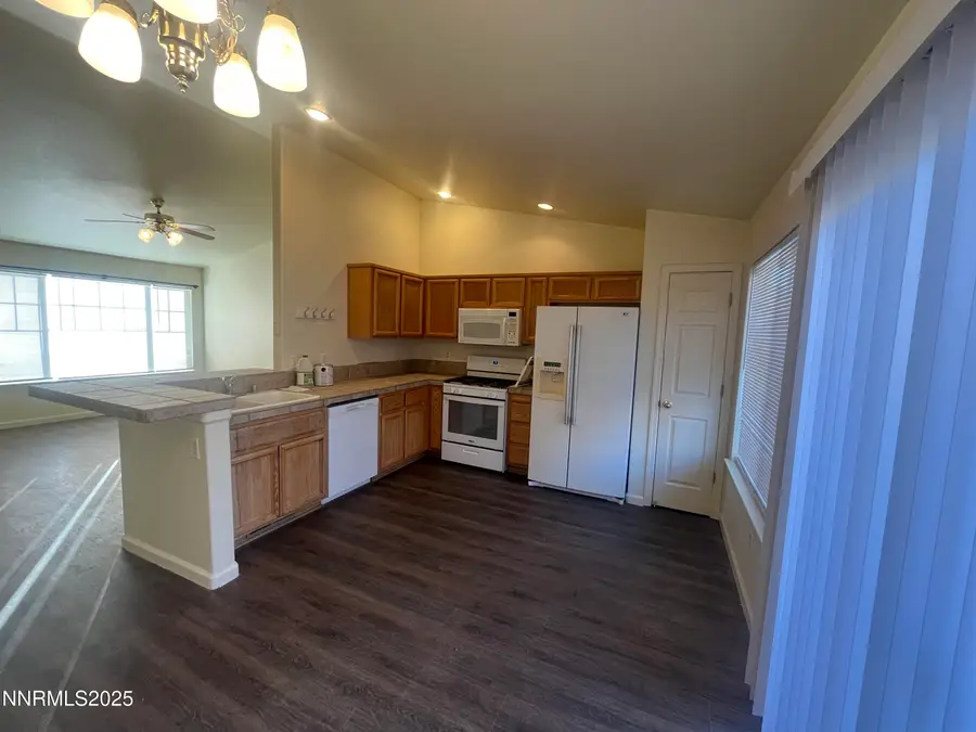 357 Emigrant Way, Fernley, NV 89408 - Image #2