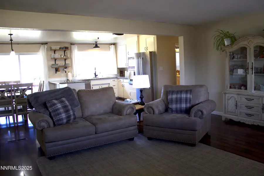 942 Riverview Drive, Gardnerville, NV 89460 - Image #3
