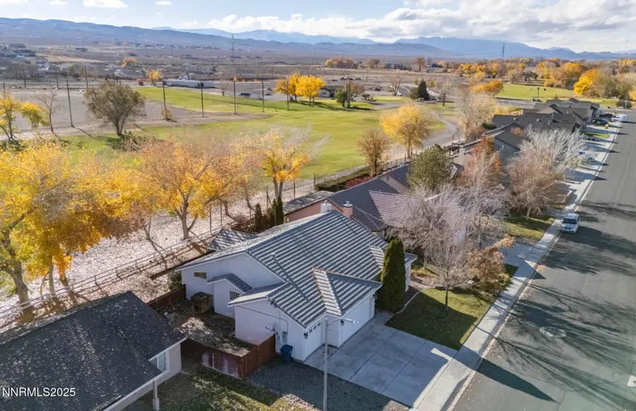 805 Divot Drive, Fernley, NV 89408 - Image #3