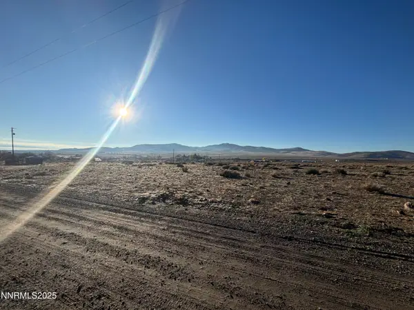 5535 Greeley Avenue, Silver Springs, NV 89429