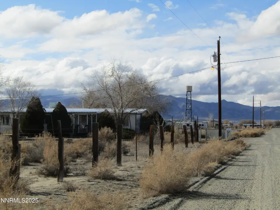 19 Yermo Lane, Yerington, NV 89447 - Image #3