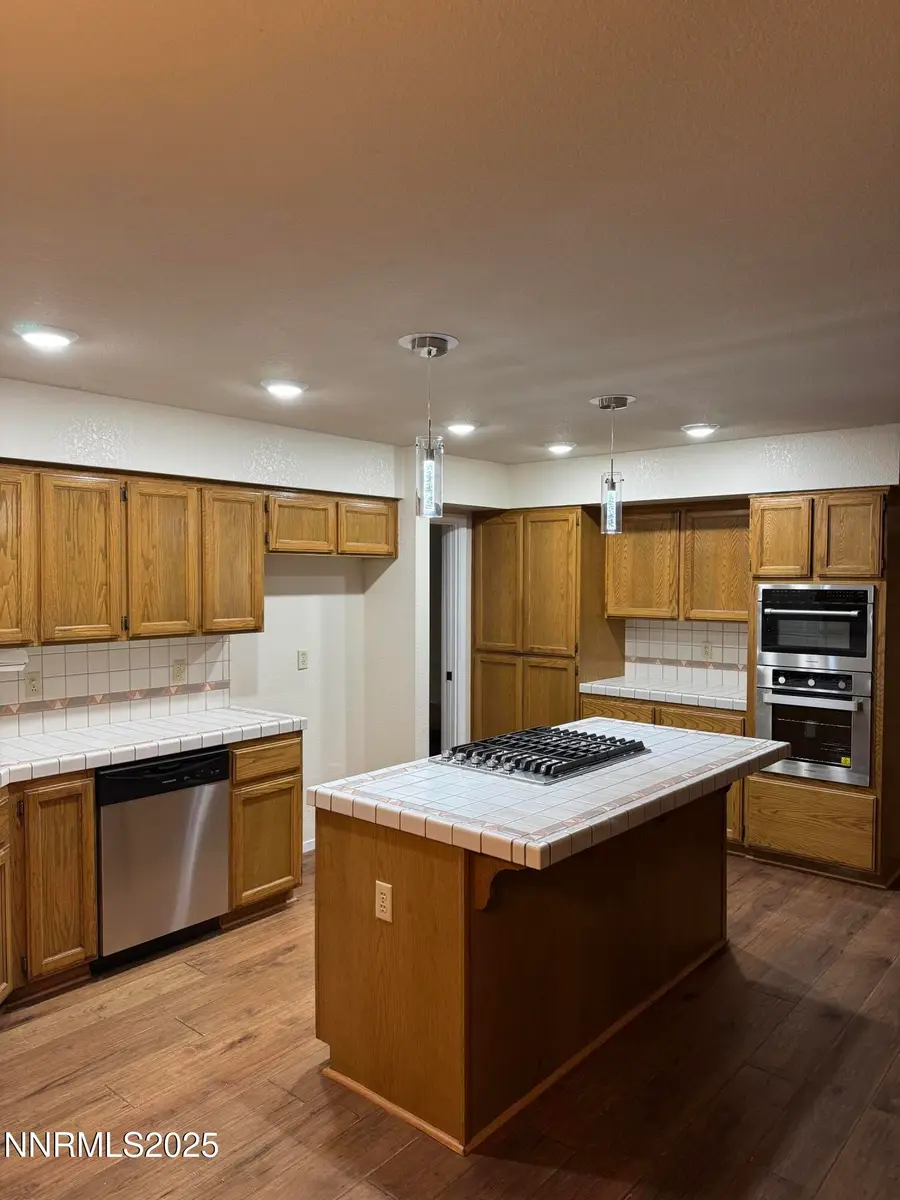 634 Boulder Circle, Dayton, NV 89403 - Image #2