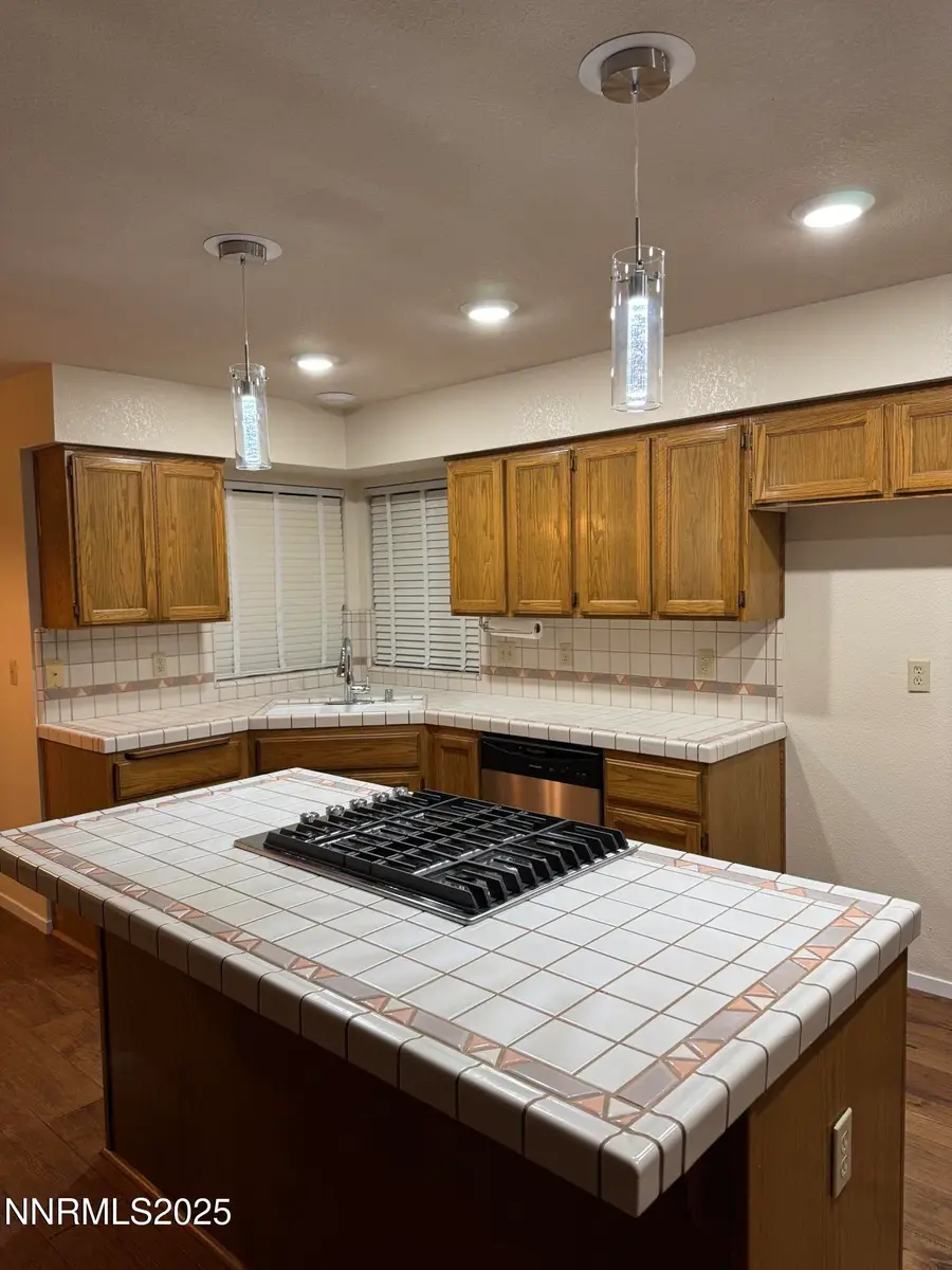 634 Boulder Circle, Dayton, NV 89403 - Image #3