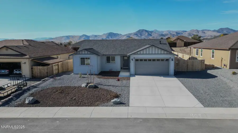 909 Saltbrush Road, Dayton, NV 89403 - Image #2