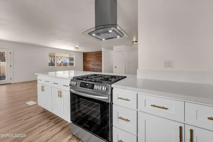 341 Granada Drive, Sparks, NV 89431 - Image #2