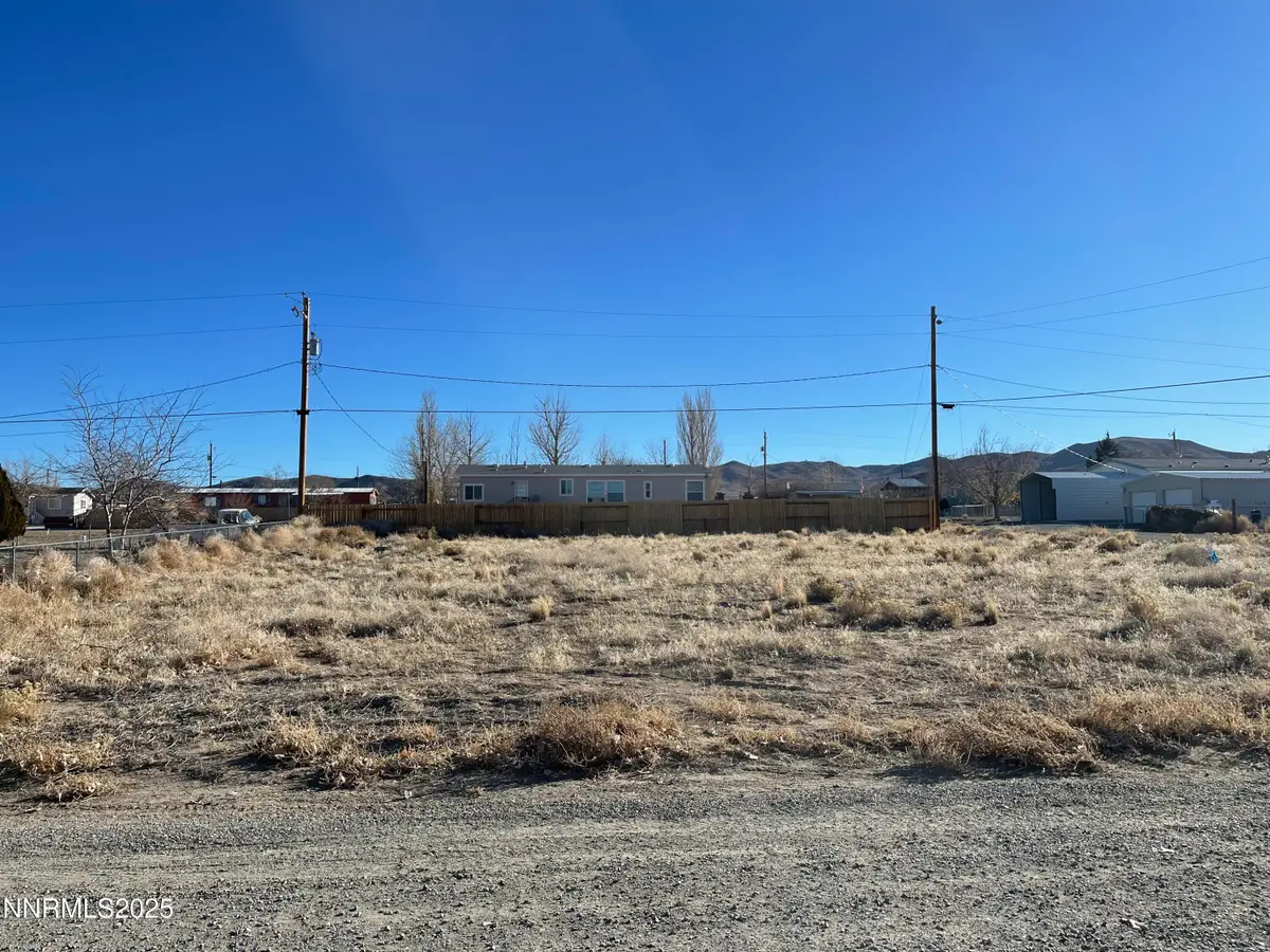 38 Buffalo Lane, Yerington, NV 89447 - Image #1