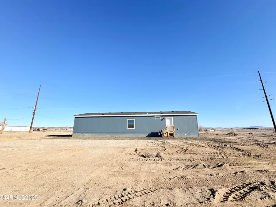 3135 Rawhide, Silver Springs, NV 89429 - Image #3