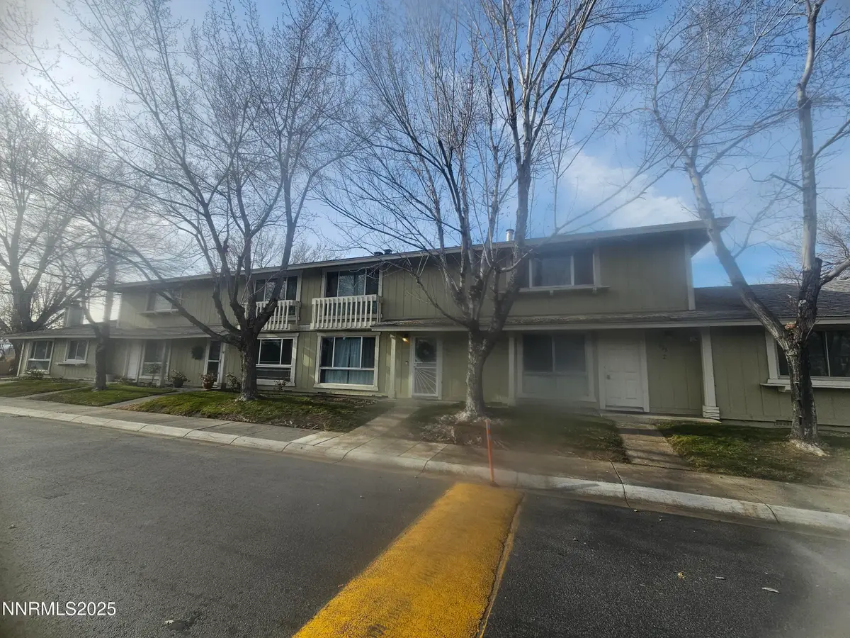 828 Woodglen Drive #APT 2, Sparks, NV 89434 - Image #1