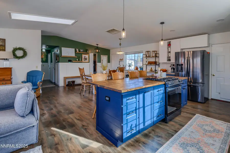 1422 Patricia Drive, Gardnerville, NV 89460 - Image #3