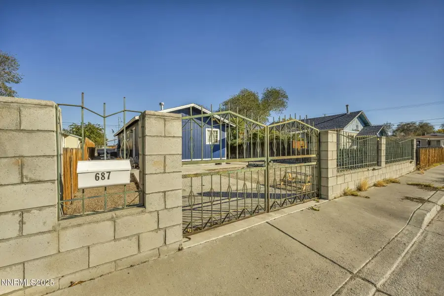 687 Douglas Street, Fallon, NV 89406 - Image #2