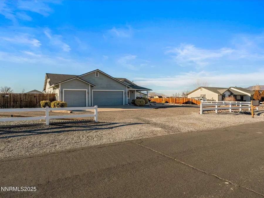 211 Bridlepath Way, Fernley, NV 89408 - Image #2