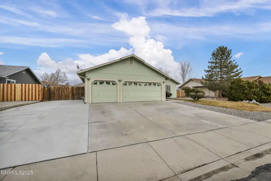 2371 Albatross Way, Sparks, NV 89441 - Image #2