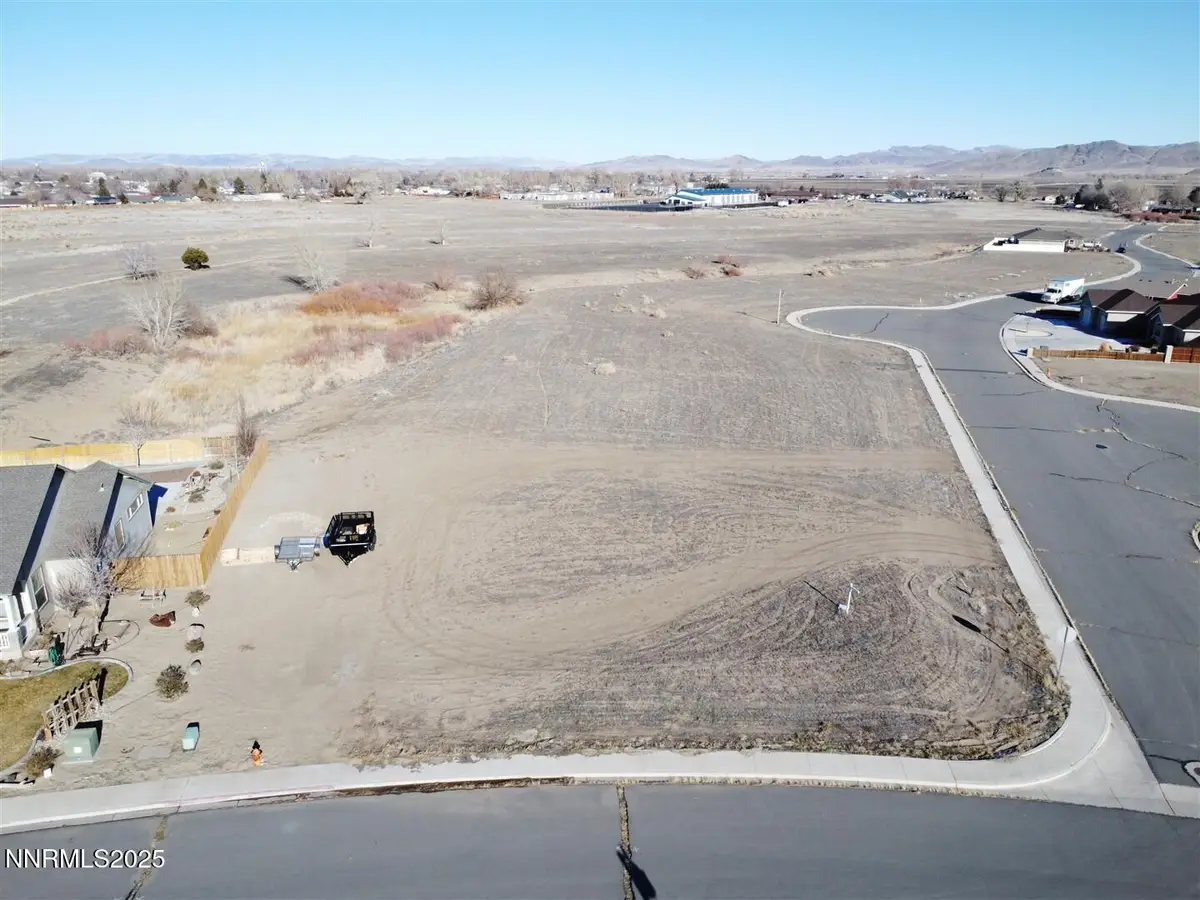 422 Seminole Drive, Yerington, NV 89447 - Image #1