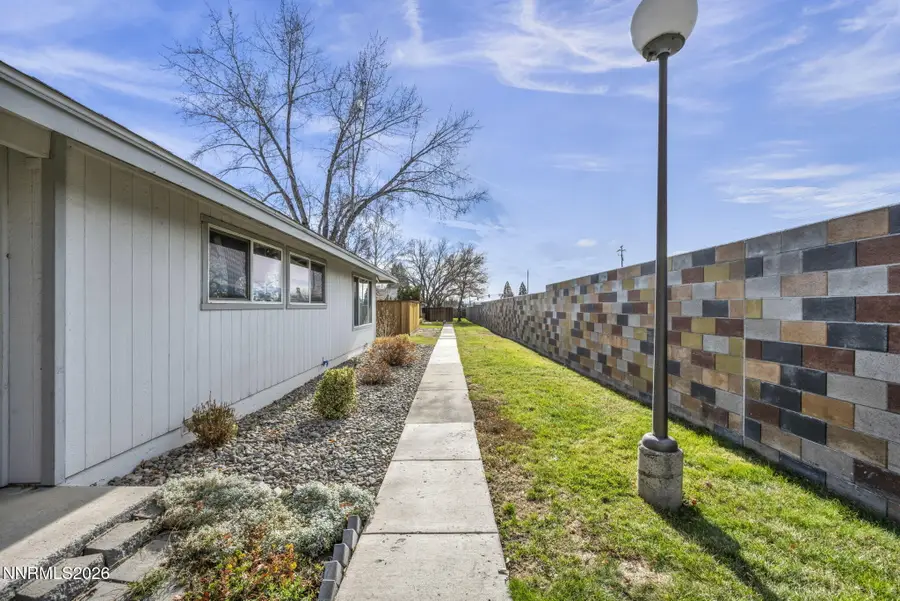 959 Mesa Ridge Drive #2, Sparks, NV 89434 - Image #2