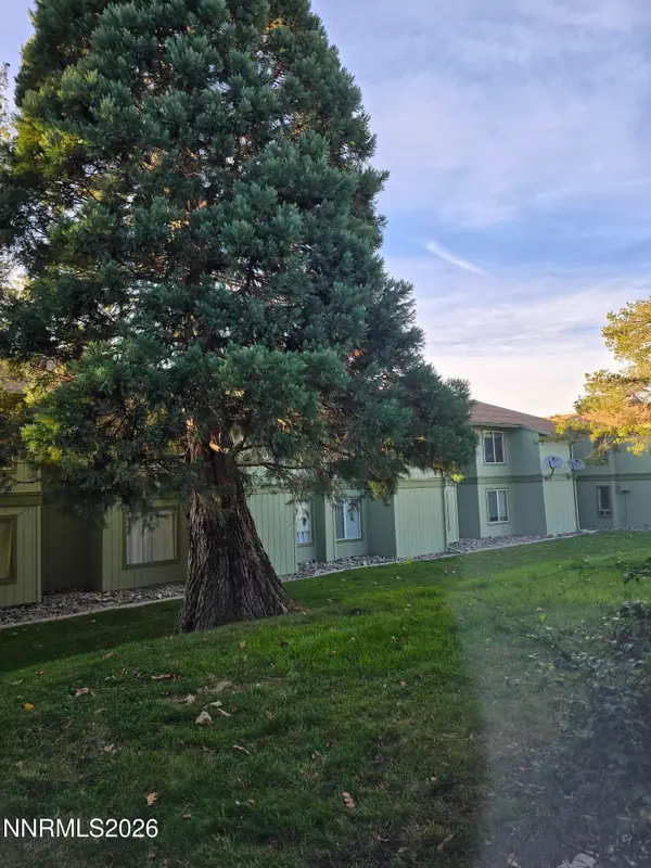 3909 Clear Acre Lane #APT 33, Reno, NV 89512
