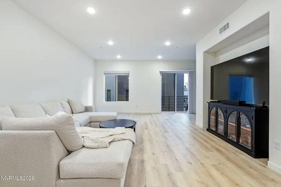 176 Rissone Lane, Reno, NV 89503 - Image #2