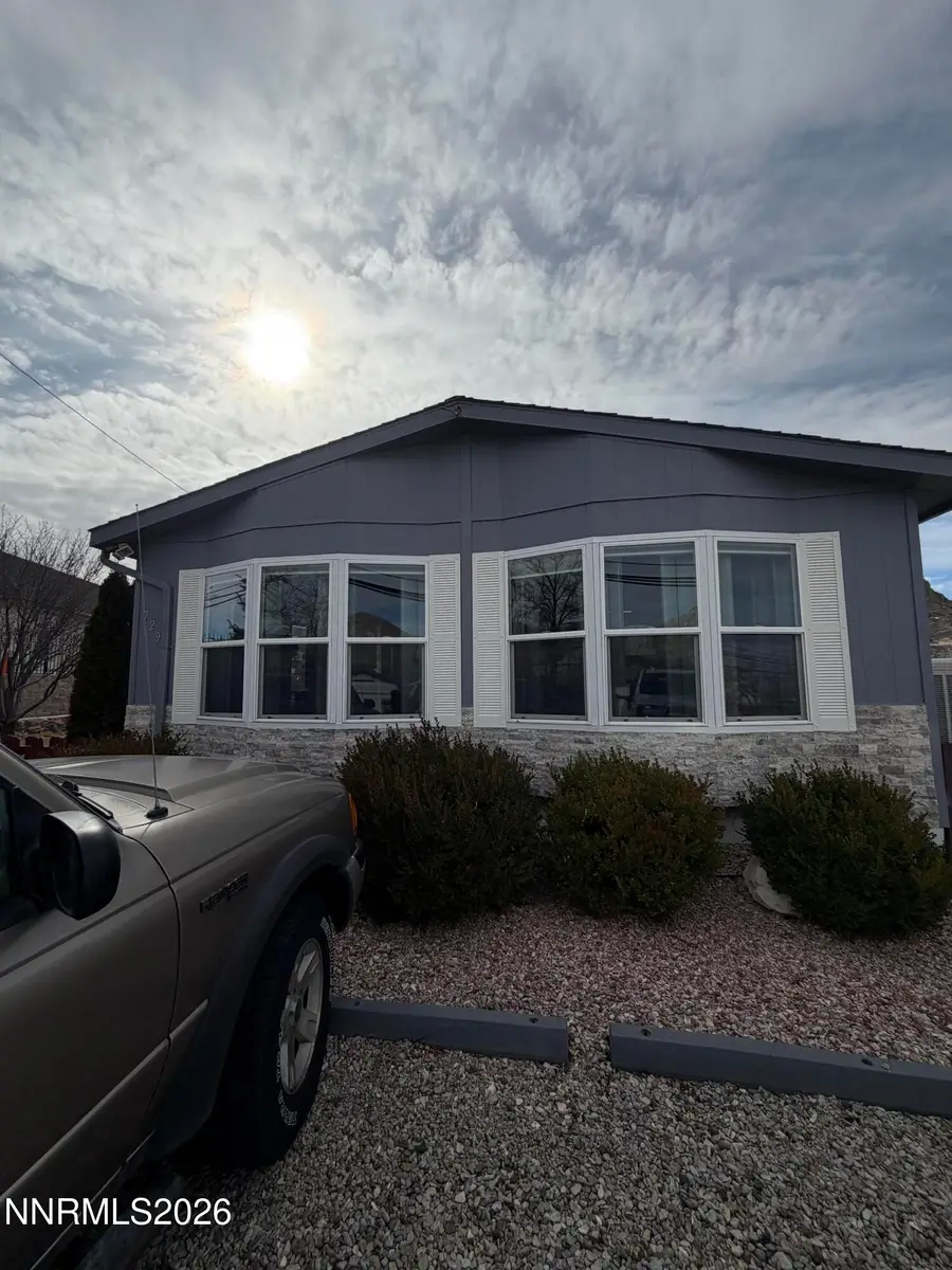729 S Central Street, Tonopah, NV 89049 - #3