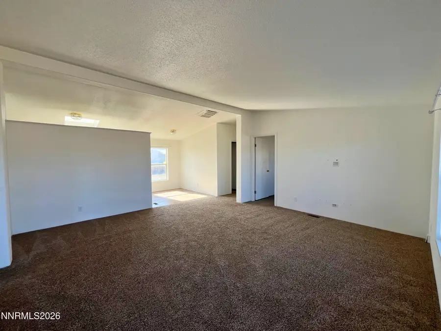 1414 Lahonton Drive, Silver Springs, NV 89429 - Image #2