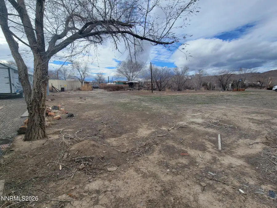 1060 Donner Trail, Silver Springs, NV 89429 - #3