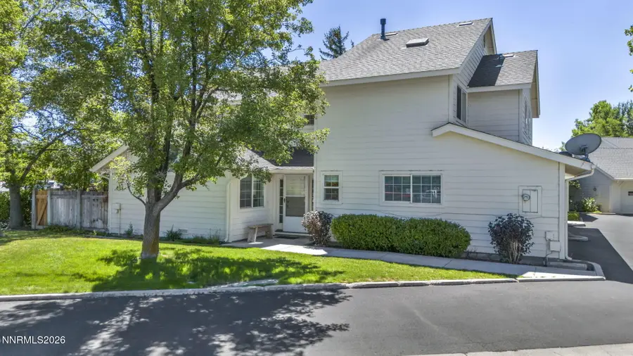 1179 Cottonwood Street #APT 15, Gardnerville, NV 89410 - #3