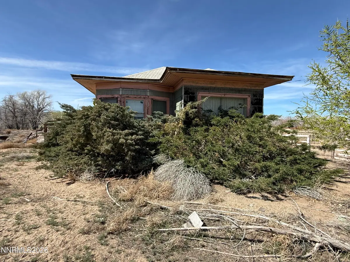 83 Us Hwy 95a N, Yerington, NV 89447 - #1