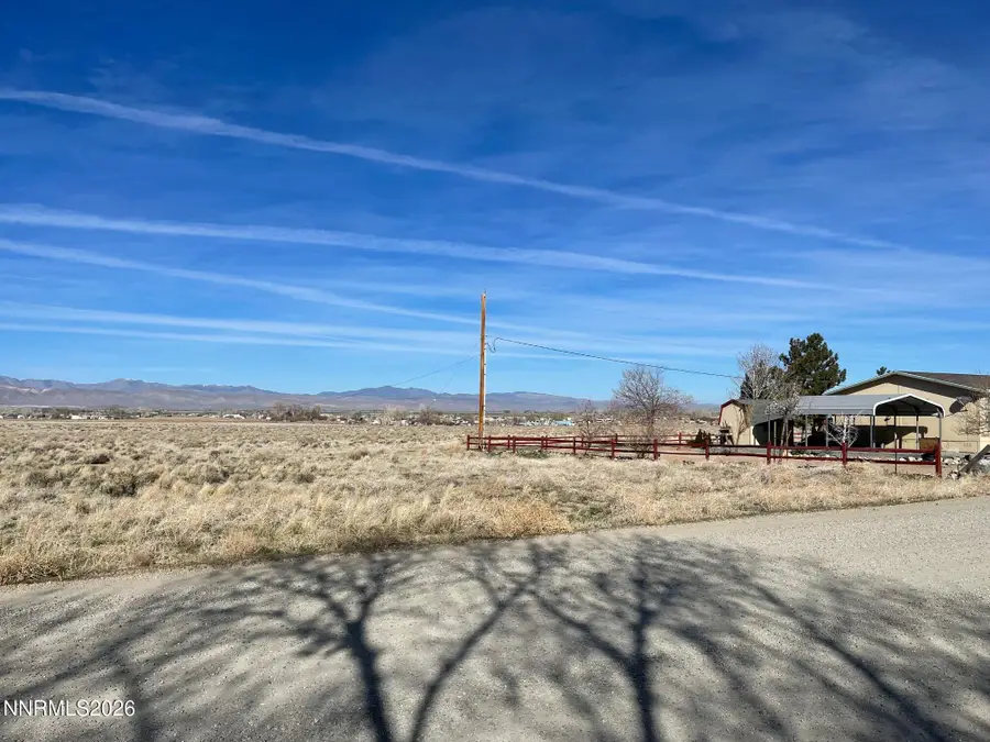 17 Overland Street, Yerington, NV 89447 - #3