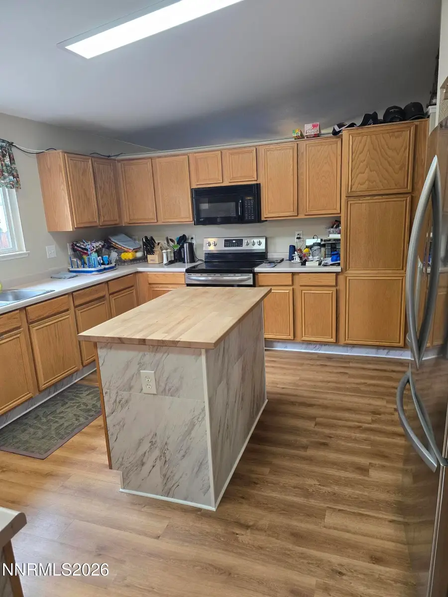 5932 Begonia Court, Sun Valley, NV 89433 - #3