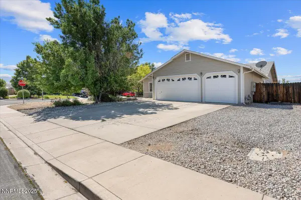 1406 Rosy Finch Drive, Spanish Springs, NV 89441
