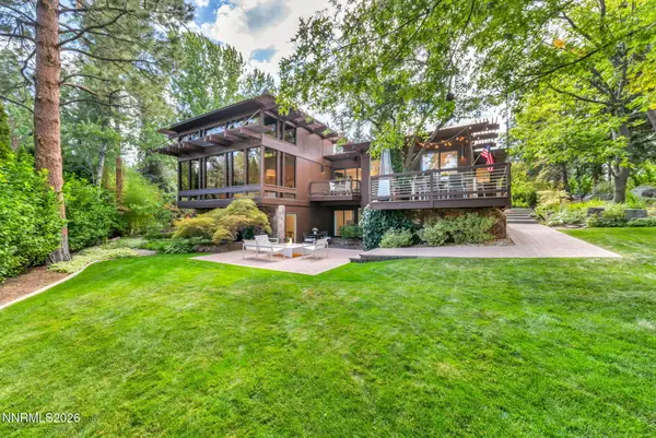 2040 Parkridge Circle, Reno, NV 89509