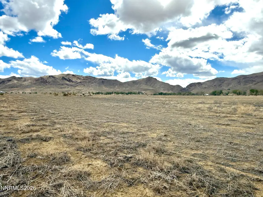 8 Rockland Drive, Yerington, NV 89447 - #3