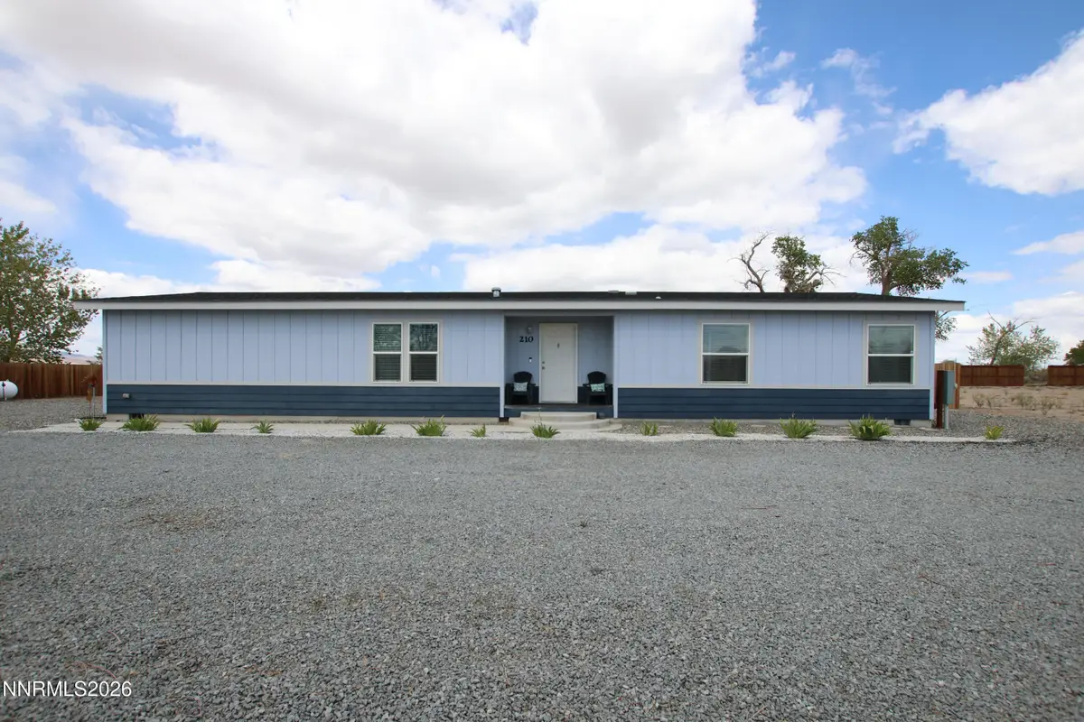 210 Chateau Way, Yerington, NV 89447 - #1