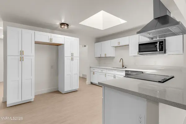 8 E O Street, Sparks, NV 89431