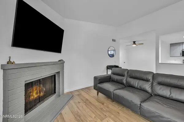 530 E Patriot Boulevard #APT 124, Reno, NV 89511